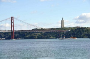 Lisboa_brug met christusbeeld